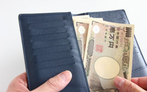 蜂駆除の料金は誰が負担する?責任分担と駆除にかかる料金の話